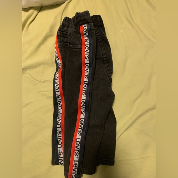 Black Levi’s boy shorts - Picture 2 of 5